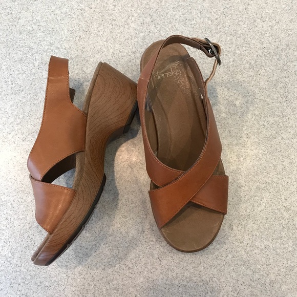 dansko jacinda size 38